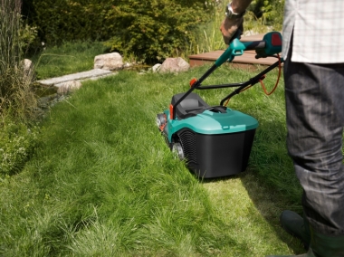 Газонокосилка электрическая Bosch Rotak 43 (0.600.8A4.300)